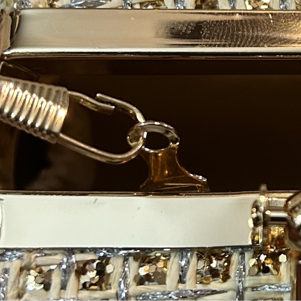 Elegant Handbag Clutch Purse with shiny Gold handle chain clasp - Picture 7 of 16